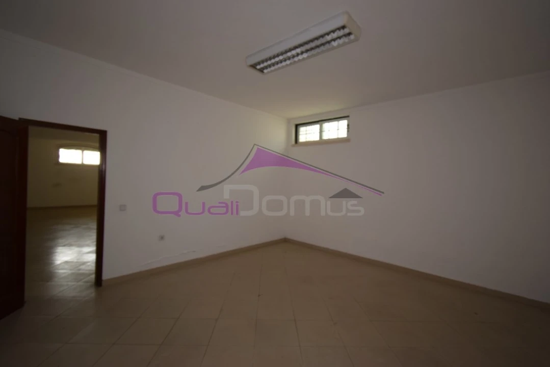 Moradia T4 para Venda em Nossa Sra de Fatima Foto 79