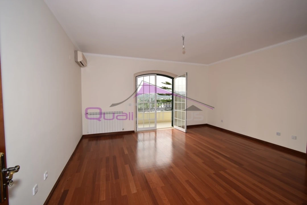 Moradia T4 para Venda em Nossa Sra de Fatima Foto 91