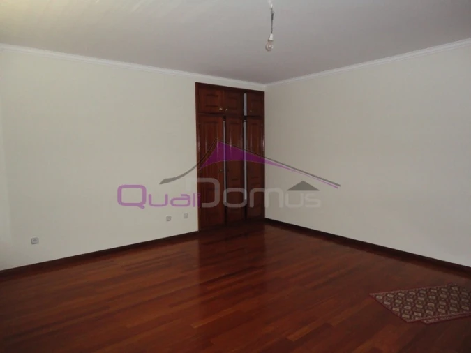 Moradia T4 para Venda em Nossa Sra de Fatima Foto 40