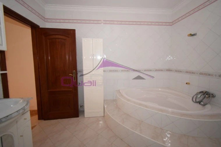 Moradia T4 para Venda em Nossa Sra de Fatima Foto 97