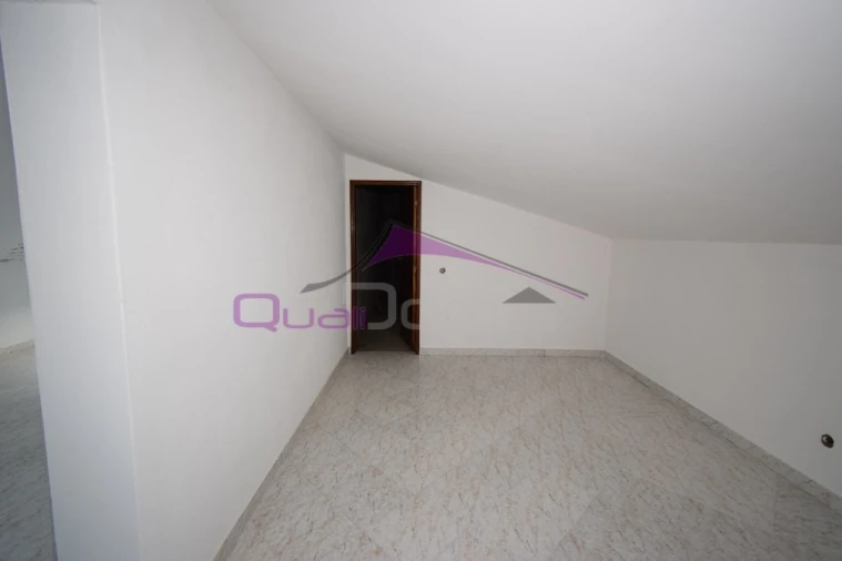 Moradia T4 para Venda em Nossa Sra de Fatima Foto 99