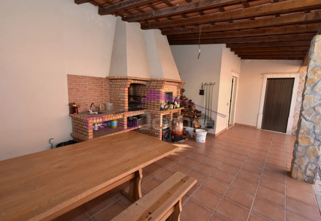 Moradia T4 para Venda em Vila Nova da Barquinha Foto 1