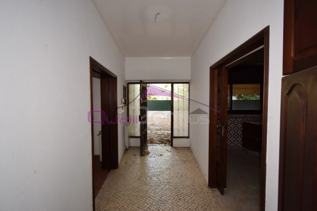 Moradia T4 para Venda em Minde Foto 4