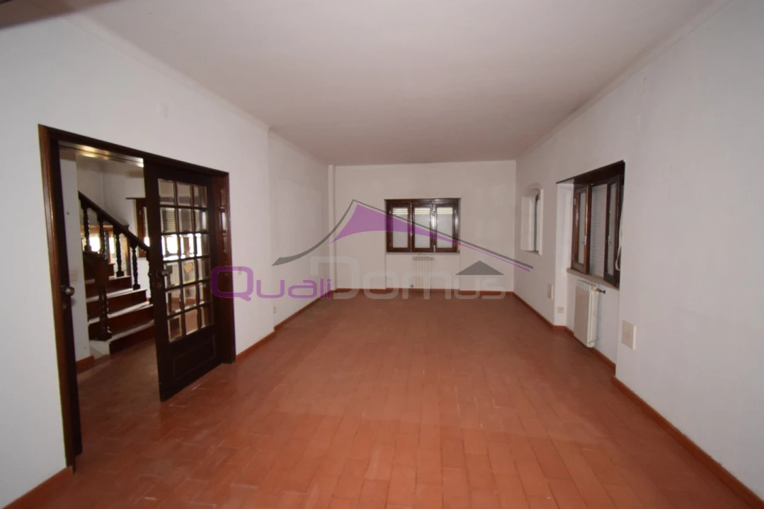 Moradia T4 para Venda em Minde Foto 7