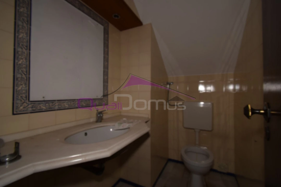 Moradia T4 para Venda em Minde Foto 15