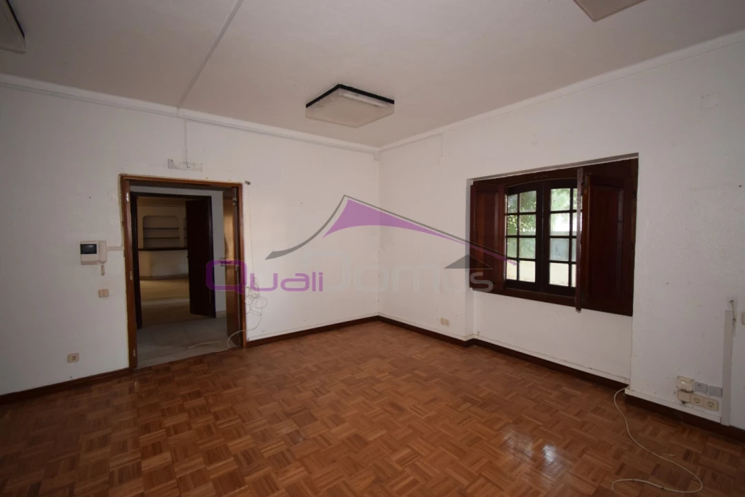 Moradia T4 para Venda em Minde Foto 18