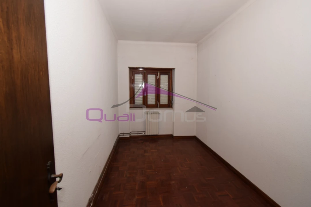 Moradia T4 para Venda em Minde Foto 37