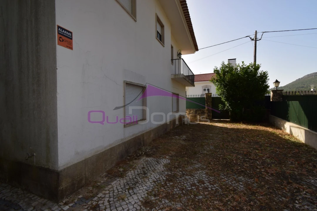 Moradia T4 para Venda em Minde Foto 42