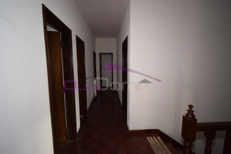 Moradia T4 para Venda em Minde Foto 25