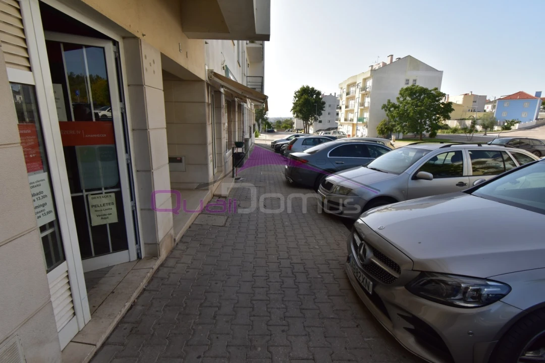 Loja para Venda em Vila Nova da Barquinha Foto 3