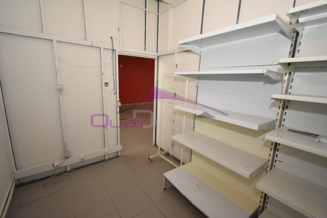 Loja para Venda em Vila Nova da Barquinha Foto 8