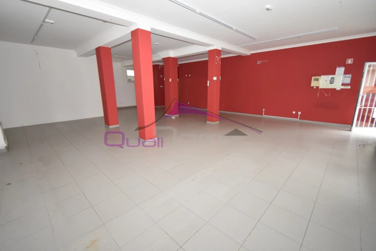 Loja para Venda em Vila Nova da Barquinha Foto 4