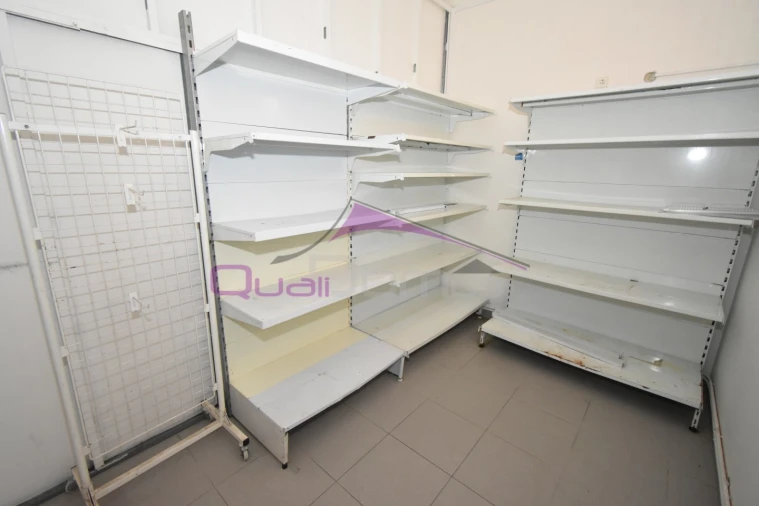 Loja para Venda em Vila Nova da Barquinha Foto 9