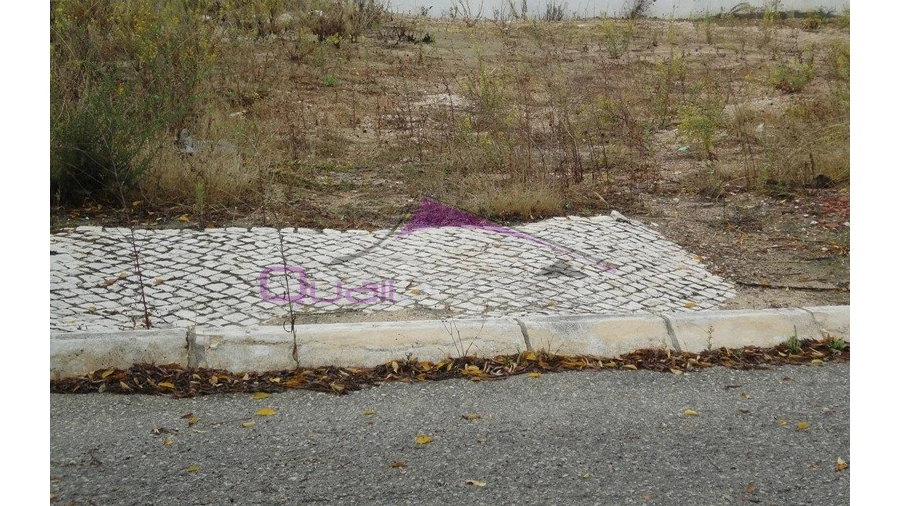 Terreno para Venda em Meia Via