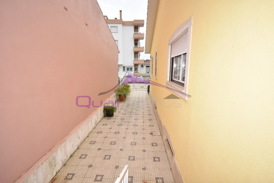 Moradia T4 para Venda em Nossa Sra de Fatima Foto 61