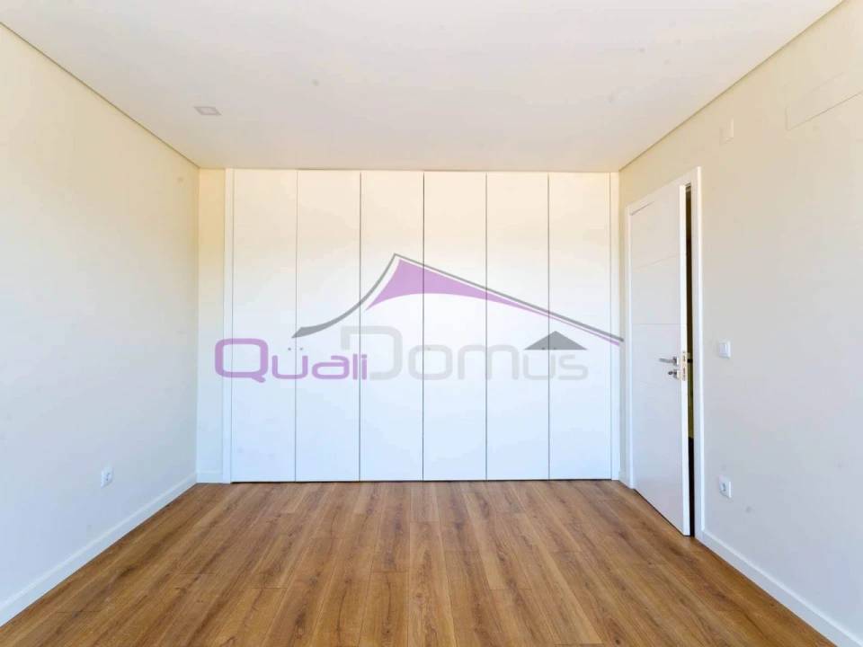 Moradia T4 para Venda em Nossa Sra de Fatima Foto 22