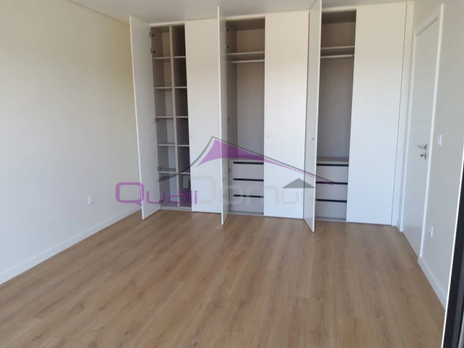 Moradia T4 para Venda em Nossa Sra de Fatima Foto 21