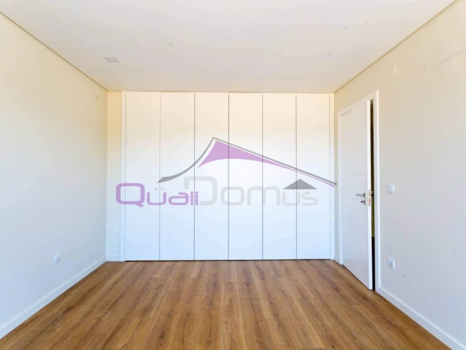 Moradia T4 para Venda em Nossa Sra de Fatima Foto 22