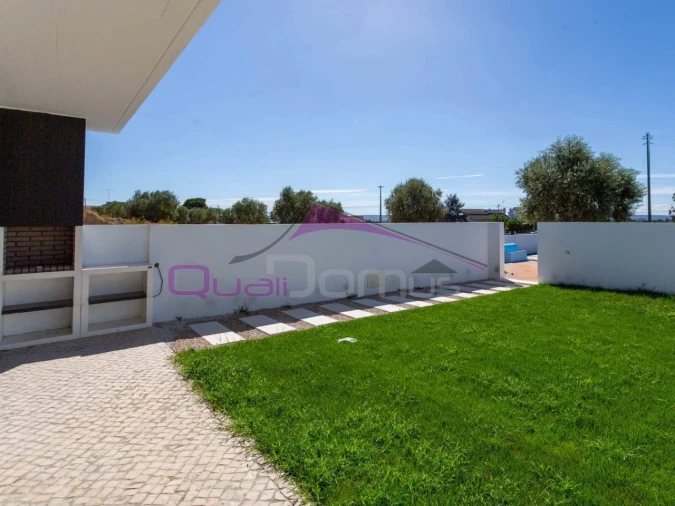 Moradia T4 para Venda em Nossa Sra de Fatima Foto 28