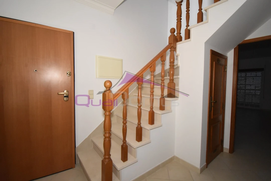 Apartamento T3 para Venda em São João Baptista Foto 1