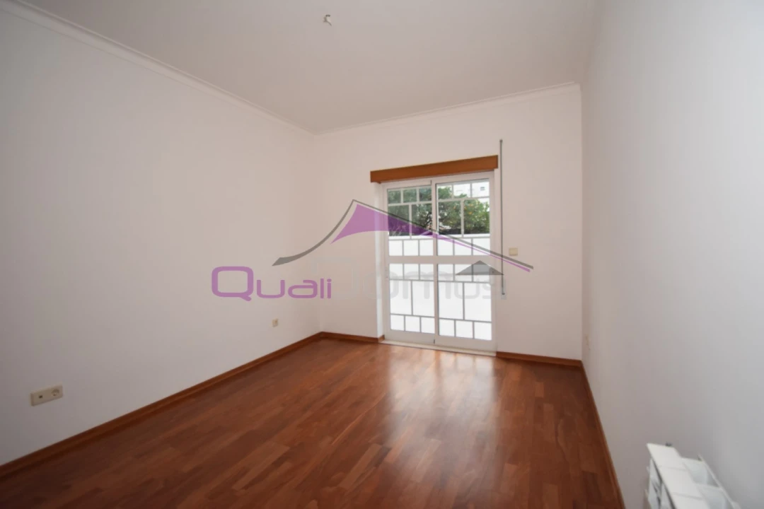 Apartamento T3 para Venda em São João Baptista Foto 5