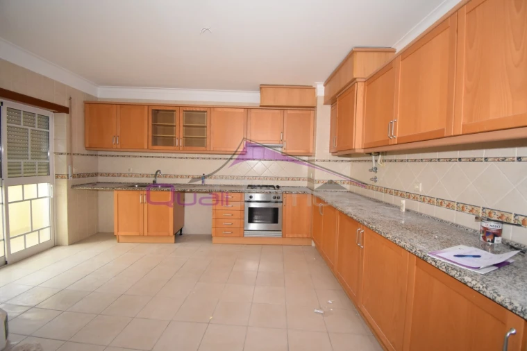 Apartamento T3 para Venda em São João Baptista Foto 2