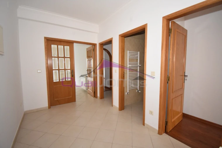 Apartamento T3 para Venda em São João Baptista Foto 3