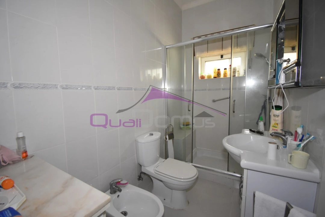 Moradia T4 para Venda em Riachos Foto 9