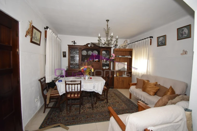 Moradia T4 para Venda em Riachos Foto 4