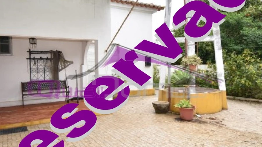 Moradia T4 para Venda em Riachos