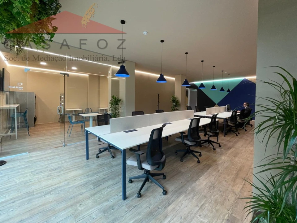 Escritório para Arrendamento em Lordelo do Ouro e Massarelos Foto 4