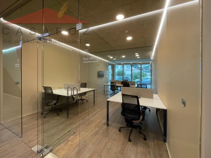 Escritório para Arrendamento em Lordelo do Ouro e Massarelos Foto 2