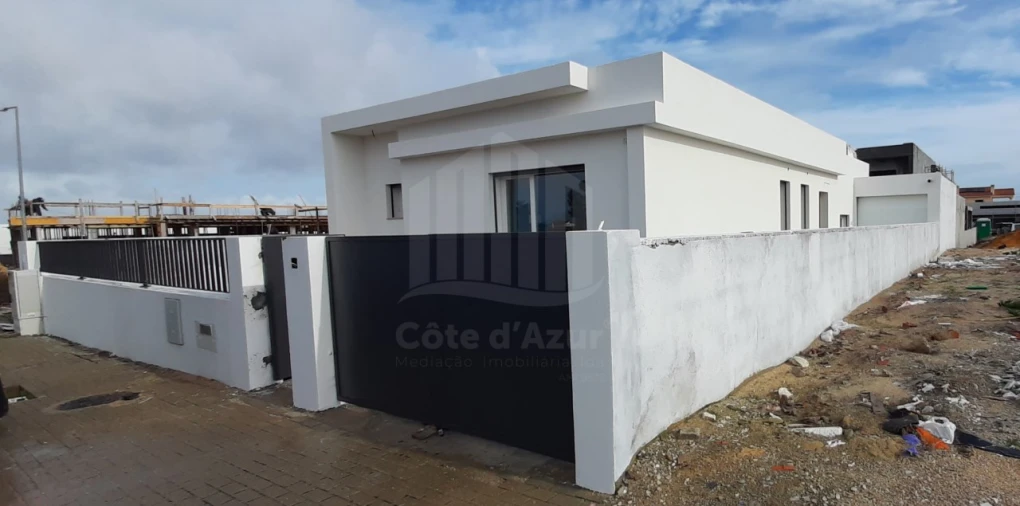 Moradia T3 para Venda em Azeitão (São Lourenço e São Simão) Foto 2