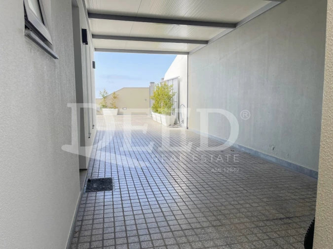 Moradia T2 para Venda em Arco da Calheta Foto 22