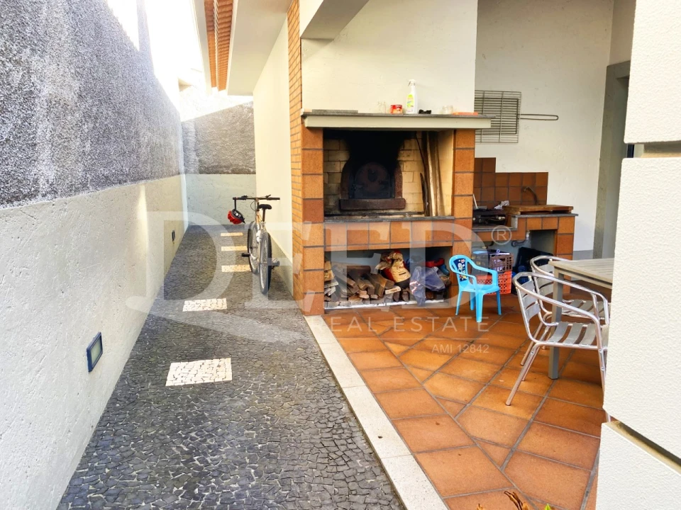 Moradia T4 para Venda em Arco da Calheta Foto 22