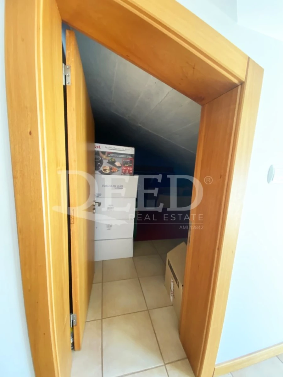 Moradia T4 para Venda em Arco da Calheta Foto 17