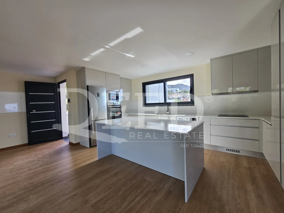 Apartamento T2 para Venda em Funchal (Santa Maria Maior) Foto 9