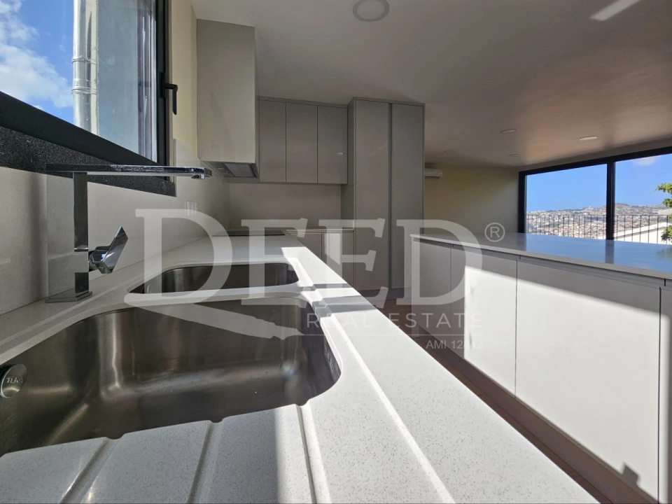 Apartamento T2 para Venda em Funchal (Santa Maria Maior) Foto 10