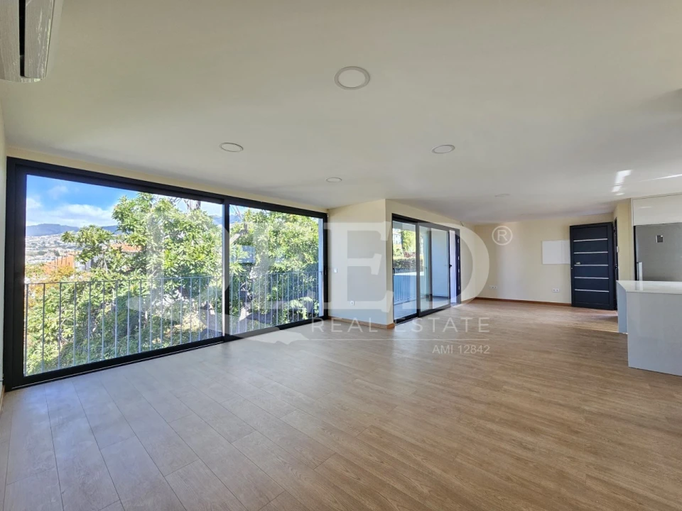 Apartamento T2 para Venda em Funchal (Santa Maria Maior) Foto 12