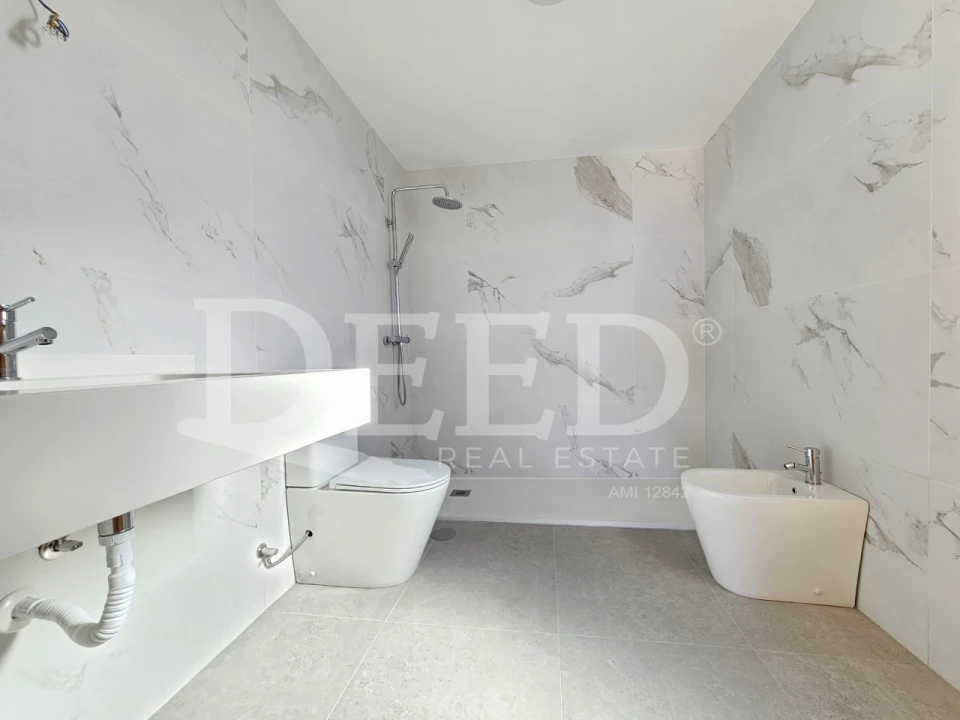 Apartamento T2 para Venda em Funchal (Santa Maria Maior) Foto 22