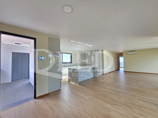Apartamento T2 para Venda em Funchal (Santa Maria Maior) Foto 3