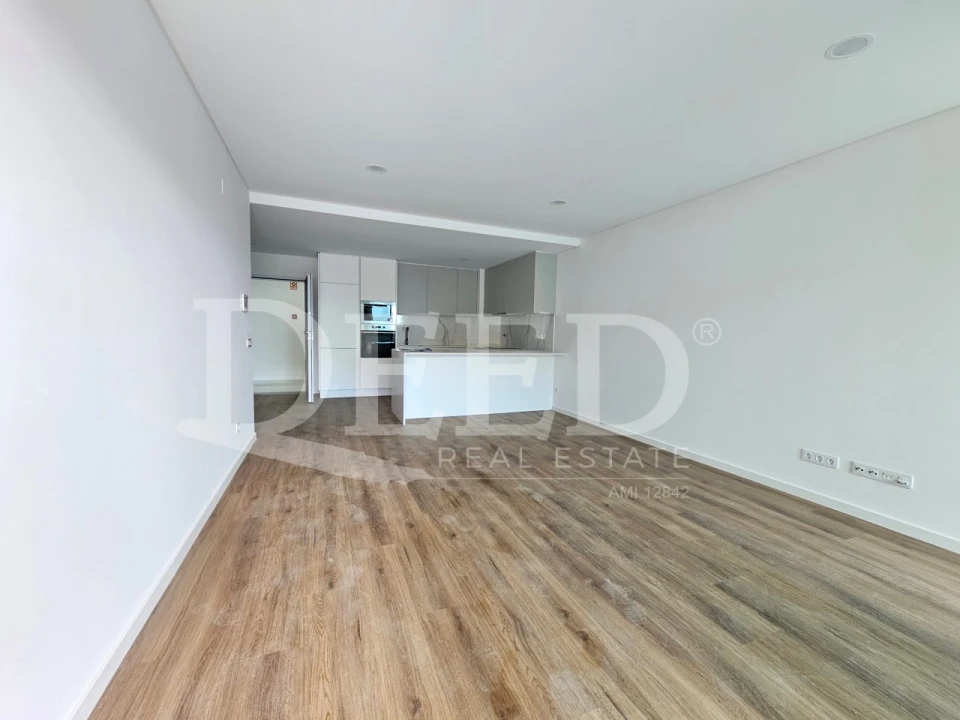 Apartamento T2 para Venda em São Martinho Foto 2