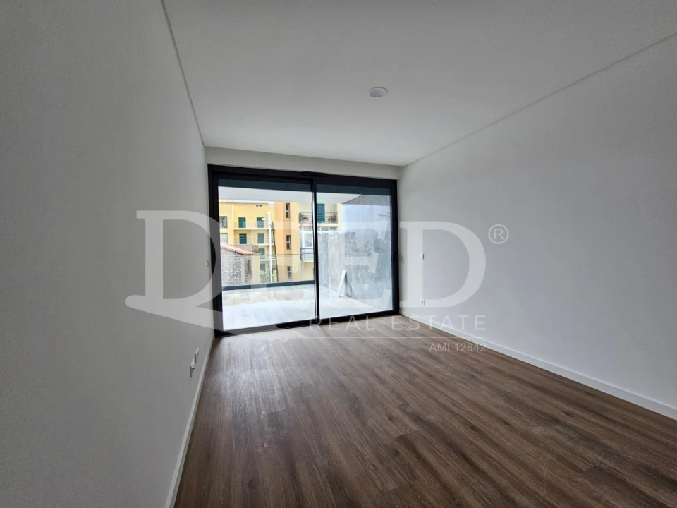 Apartamento T2 para Venda em São Martinho Foto 10