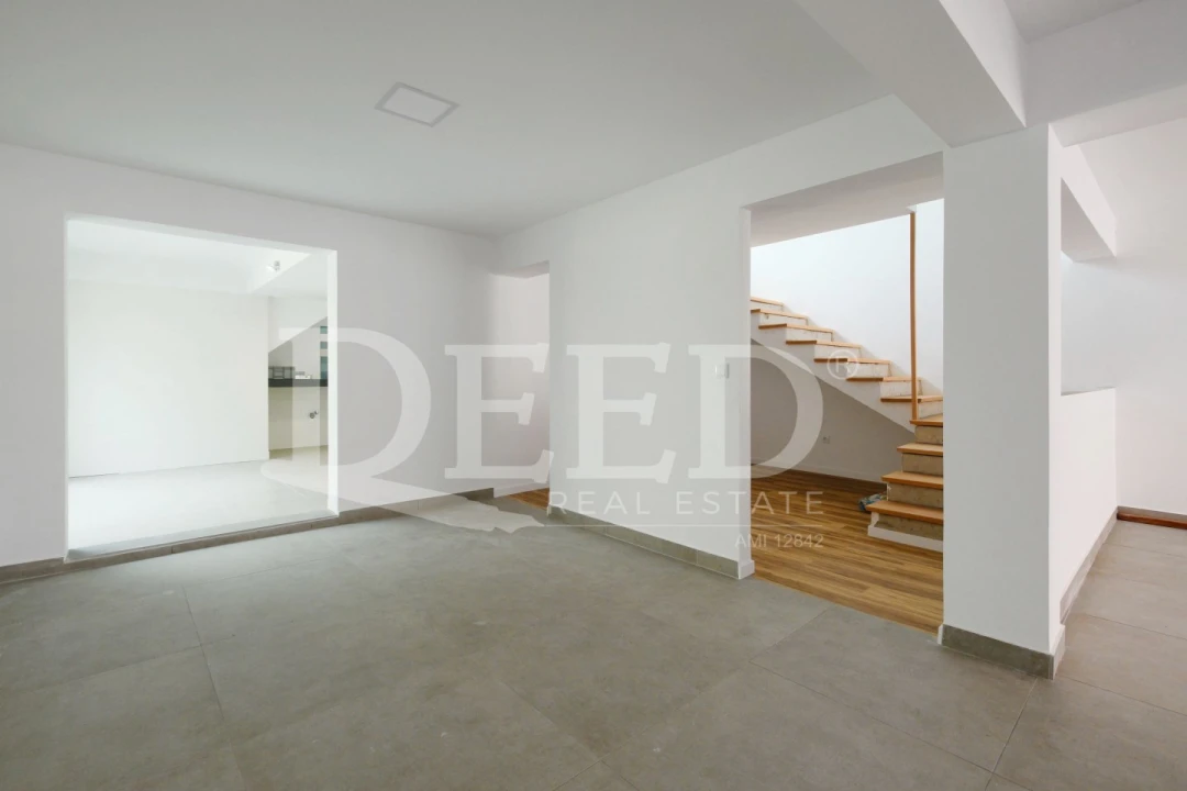 Moradia T4 para Venda em Funchal (Santa Luzia) Foto 32