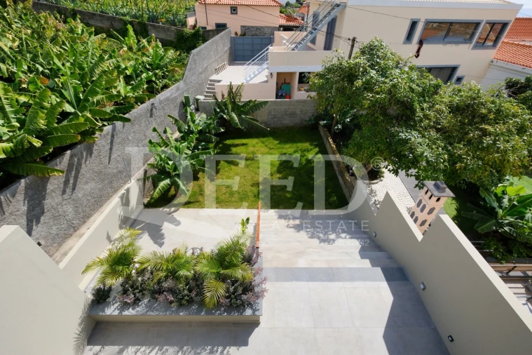 Moradia T4 para Venda em Funchal (Santa Luzia) Foto 44