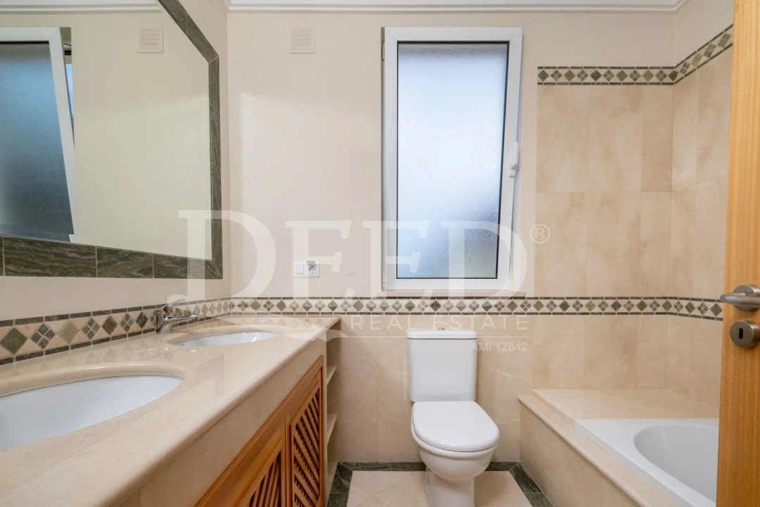 Moradia T4 para Venda em São Gonçalo Foto 22