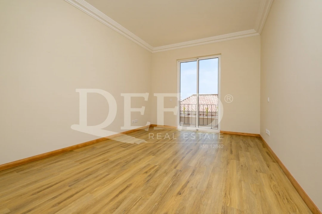 Moradia T4 para Venda em São Gonçalo Foto 17