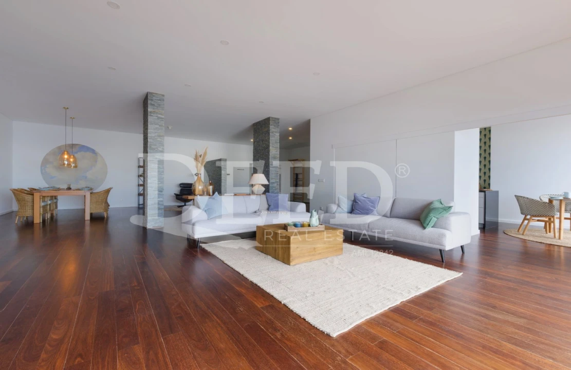 Moradia T3 para Venda em Caniço Foto 5