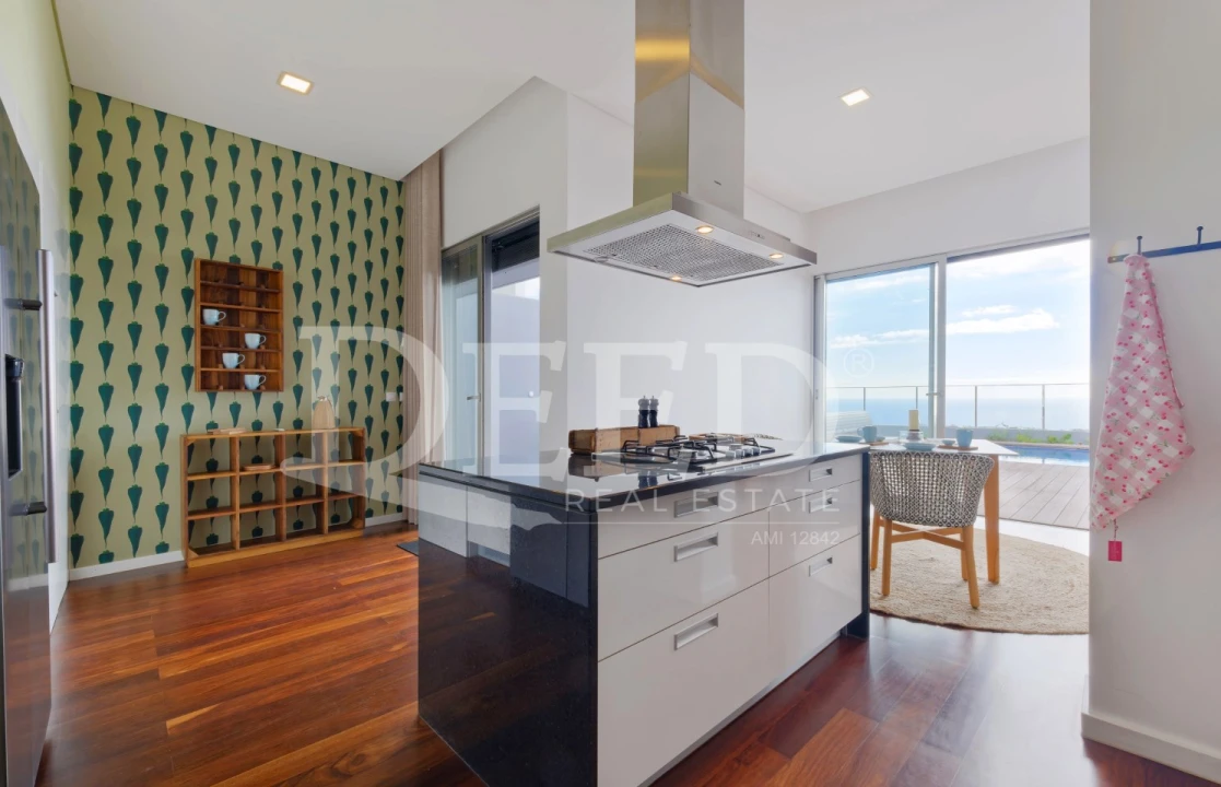 Moradia T3 para Venda em Caniço Foto 16