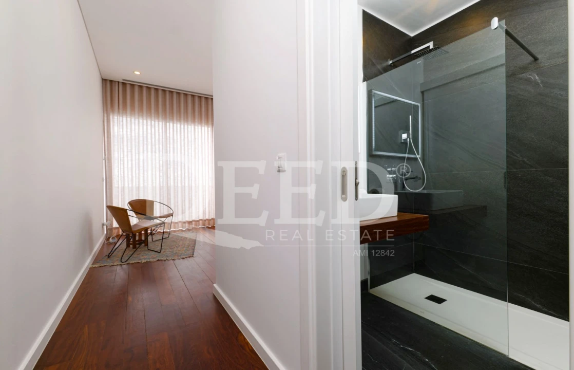 Moradia T3 para Venda em Caniço Foto 28